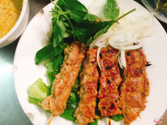 Xiên thịt nướng