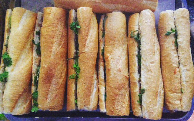 Bánh Mì Giòn - Trần Hưng Đạo