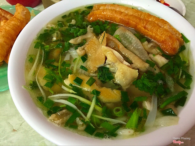 Phở chân cánh lọc xương <3