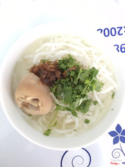 Buổi sáng có bánh canh. Hủ tiếu. Bò kho các kiểu. Ngon lắm nè 