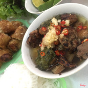 This must be on your must try list in Hanoi for meat lovers...