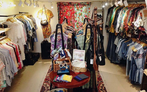 Chăn Con Công - Vintage Store - Đường Thành