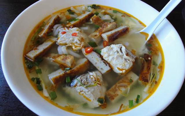 Bánh Canh Chả Cá - Xô Viết Nghệ Tĩnh