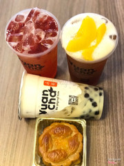 Trà sữa ở đây cực ngon, trân châu đen vị caramen rất ngon, cheese foam dầy uống rất đã, lại đang có chương trình giảm giá 50% trà xanh dâu khi mua cùng nước uống khác. Sẽ quay lại lần nửa.