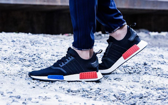 Adidas - Vincom Thảo Điền