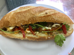 bánh mì bò/ bánh mì bò trứng
