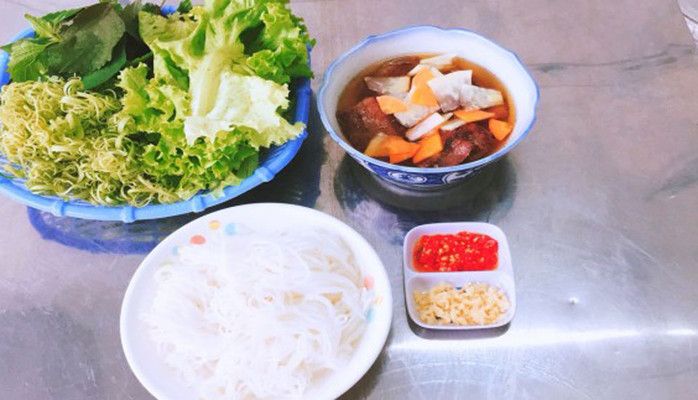 Hà Nội Quán - Bún Chả & Nem Cua Bể