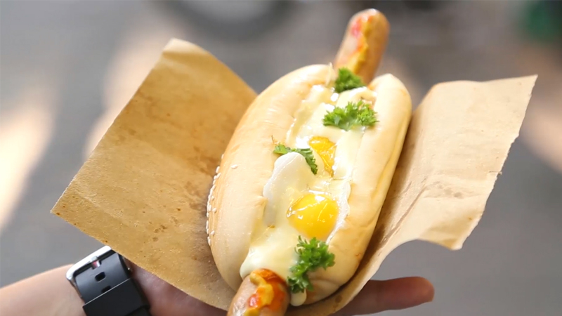 Hot Dog Xưa - Quán Thánh