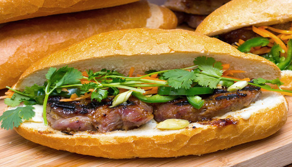 Bánh Mì Thịt Xiên & Dồi - Nguyễn Văn Trỗi