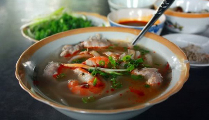 Bánh Canh Bình - Trường Chinh