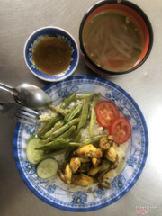 Cơm Trưa - Ếch kho xả
Bao Gồm: đồ xào, canh