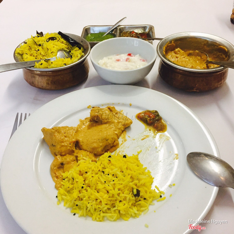 Lemon rice and chicken shahi korma