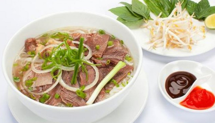 Phở Bò - Cô Nguyệt - Trần Quang Diệu