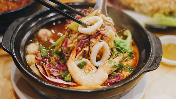 Con Tấm - Mì Cay, Trà Sữa & Ăn Vặt