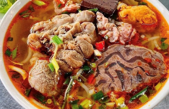 Bún Bò Huế - Anh Hai Lúa