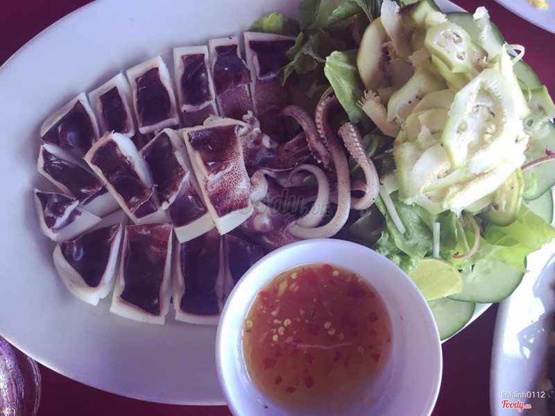 Mực hấp mắm gừng