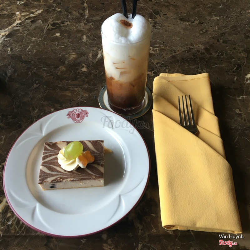 Ice Cappuccino & Blueberry Cheesecake