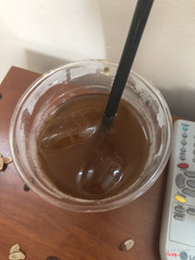 Trà đào giống như nươc đường và có vị rất kì.. Ko thể uống nổi và phải bỏ đi 