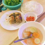 Bún chả nem cua bể