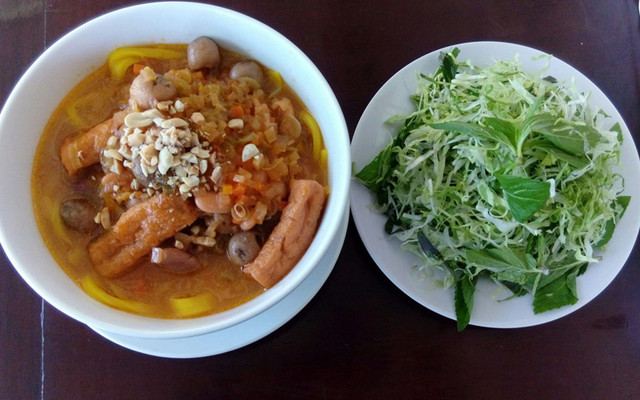 Thu Trang - Bún Bò Huế & Mì Quảng Chay