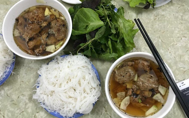 Bún Chả & Bánh Cuốn Nóng - Cầu Giấy