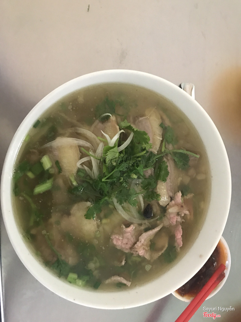 Phở lớn tái gầu 35k