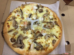 Pizza hải sản sốt petro