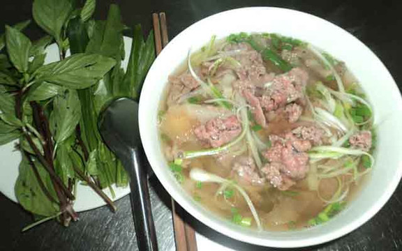 Phở Quỳnh - Đường Số 7