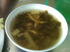 Canh cải chua