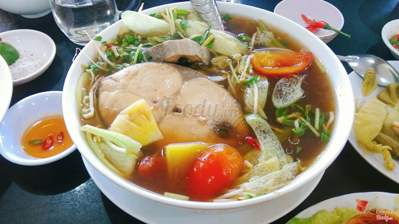 Canh chua cá thu