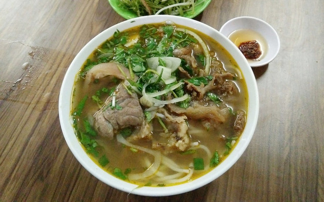 Kim Hùng - Bún Bò, Cơm Tấm & Lẩu