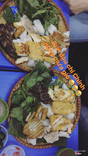 Ngon, phục vụ max nhiệt tình, chủ quán dễ thương lại còn vui tính 😂😂😂 giá rất sinh viên, tầm trưa rất đông bạn tới ăn 💓