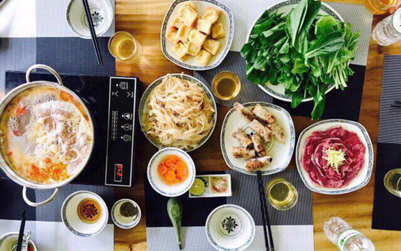 Phố Đông - Ẩm Thực Châu Á