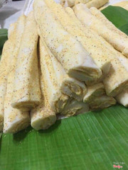 bánh dày cũng ngon, sáng sáng ăn chơi cũng hết 3-4c 😂 lần trc đặt 2kg mang đến văn phòng mỗi người đôi cái vẫn còn thèm thuồng 😂😂