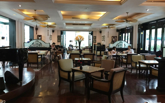 Le Club Bar - Sofitel Legend Metropole Hanoi