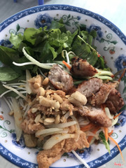 Bún xào bún thịt nướng 15k 20k 1 tô