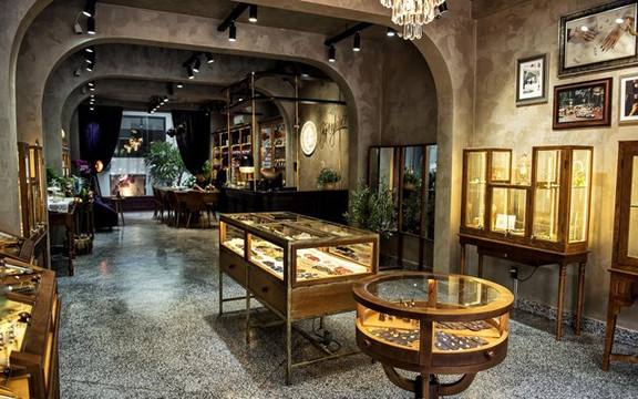 Gypsy.lala - Hai Bà Trưng