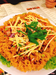 Gỏi cá chiên xù