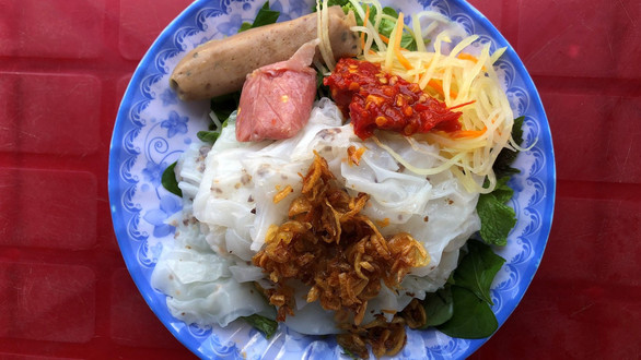 Bánh Cuốn Cô Nở