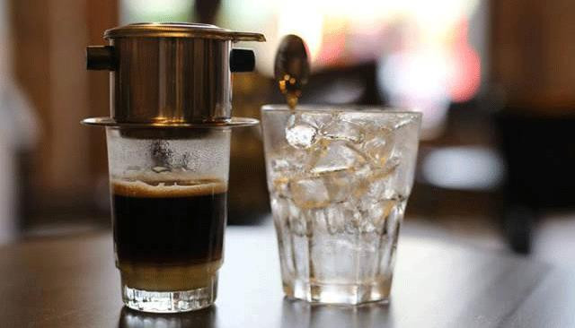 1997 Coffee & Tea - Âu Cơ