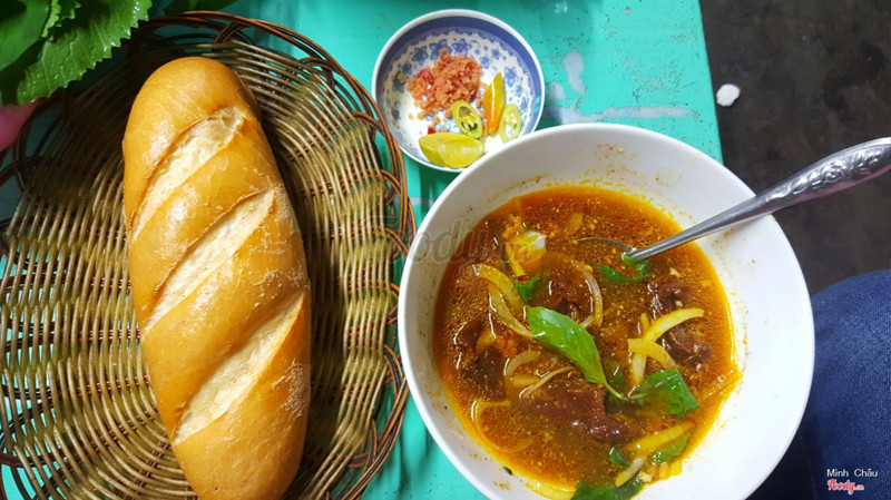 Bò kho bánh mì