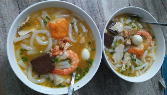 Bánh Canh Cua Giò Heo & Hủ Tiếu Mực - A Hảo