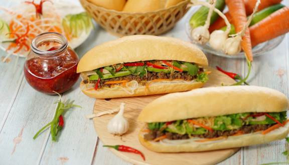 Bánh Mì Pate Gia Lai Benri Bread - Trần Quốc Toản