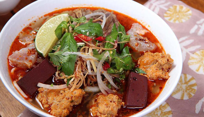 Bún Bò Huế - Văn Cao