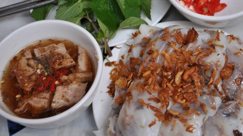 Bánh Cuốn Nóng, Cơm Gà Xối Mỡ Gia Bảo