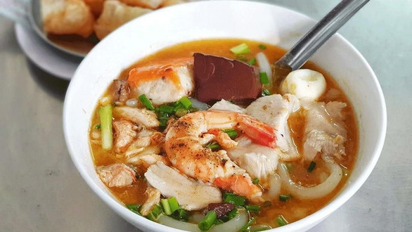 Bội San - Bánh Canh Ghẹ - 12 Tô Vĩnh Diện