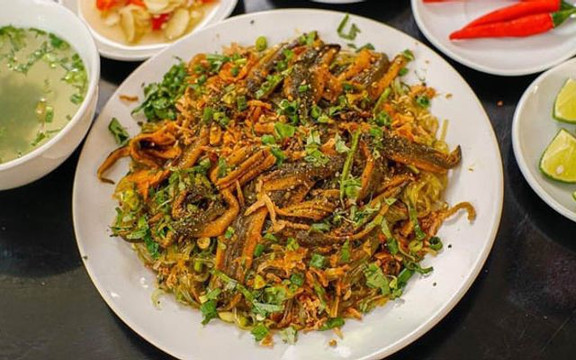 Quán Long Hà - Lươn Đồng Xứ Nghệ - Trương Định