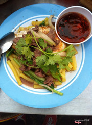 Nui xào bò trứng