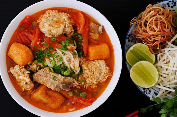 Bún Riêu Bà Mười - Trung Lang