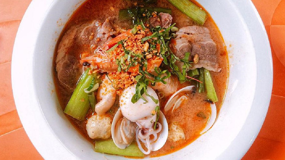 H2O Canteen - Bún mì Tomyum & Trà Tắc Mix